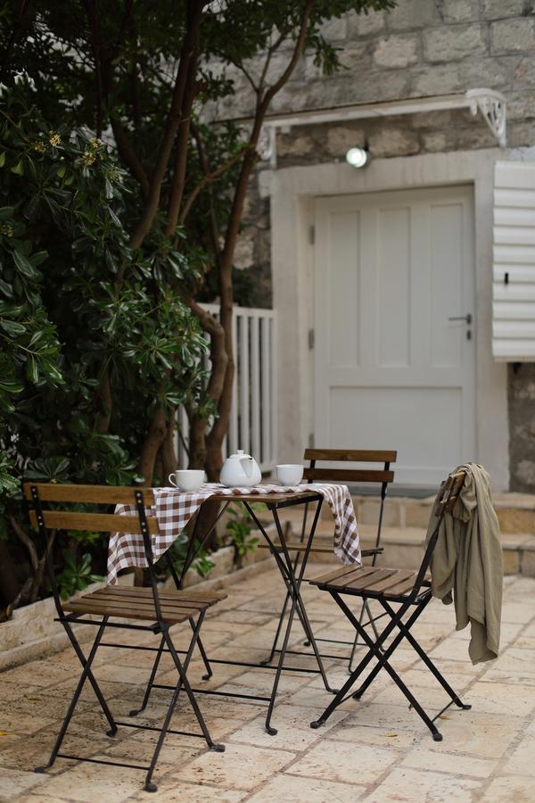 Seven Hills Duplex Eco-Cottage Kotor Exterior photo
